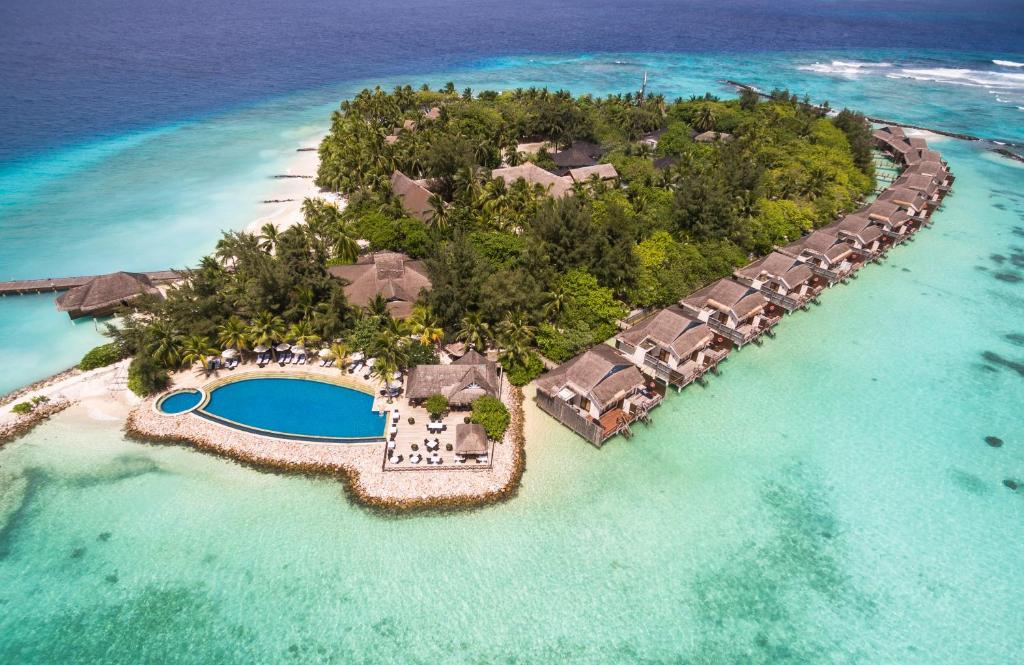 Время бронировать Taj Coral Reef Resort & Spa c выгодой 28% !