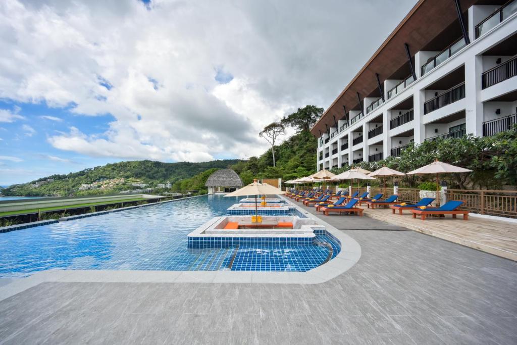Ремонтные работы в отеле Andamantra Resort & Villa Phuket 4*